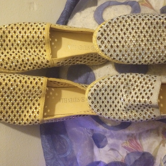 Steven Ella Wicker slippers Slippers 2pr gold, silver,both sz 9 - Picture 1 of 1